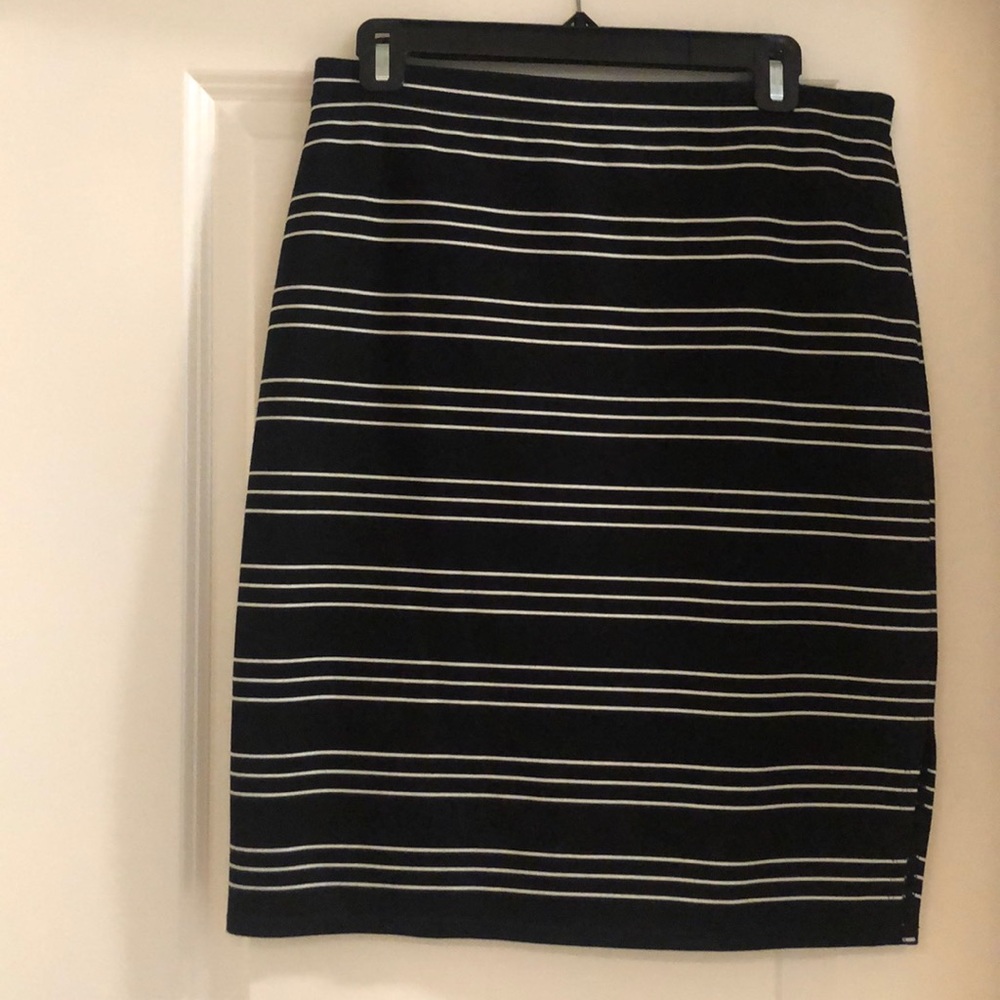 Black and White Striped Pencil Skirt